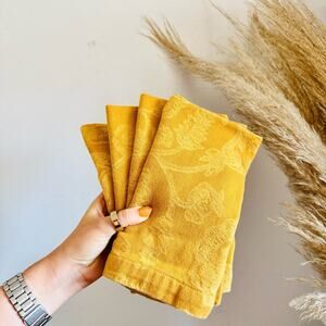 POTTERY BARN VINTAGE Gold Yellow Damask Print 20” Square Cloth Napkins Set 4